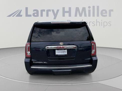 Used 2019 GMC Yukon XL Denali w/ Open Road Package AWD/4WD image 4