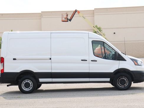 Used 2023 Ford Transit 250 Medium Roof w/ Load Area Protection Package RWD image 10