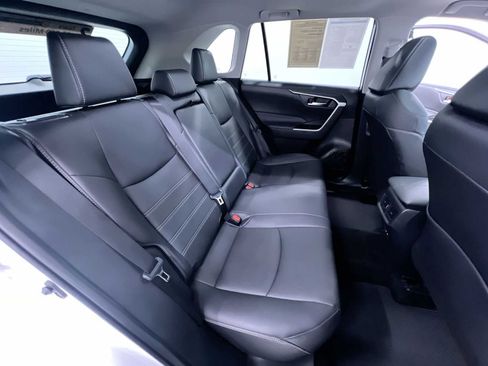 Used 2025 Toyota RAV4 XLE Premium FWD image 35