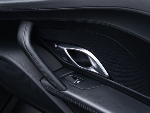 Used 2018 Audi R8 V10 image 52