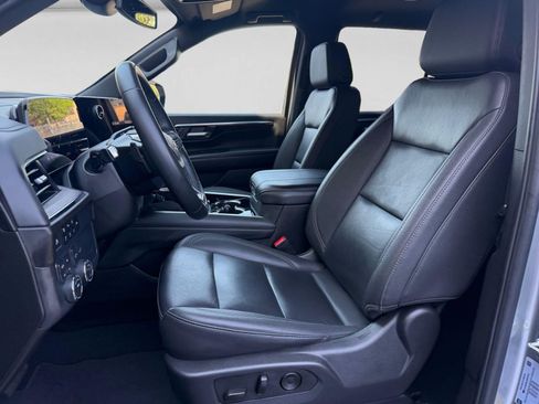 Used 2025 Chevrolet Tahoe Z71 AWD/4WD image 10