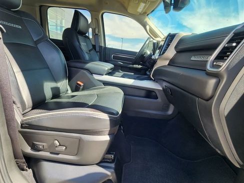 Used 2022 RAM 3500 Laramie AWD/4WD image 17