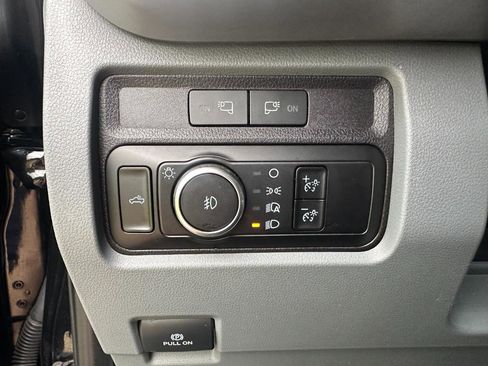 Used 2024 Ford F350 XLT AWD/4WD image 31