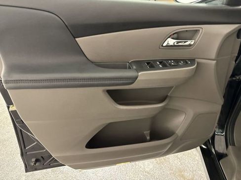 Used 2014 Honda Odyssey EX image 19