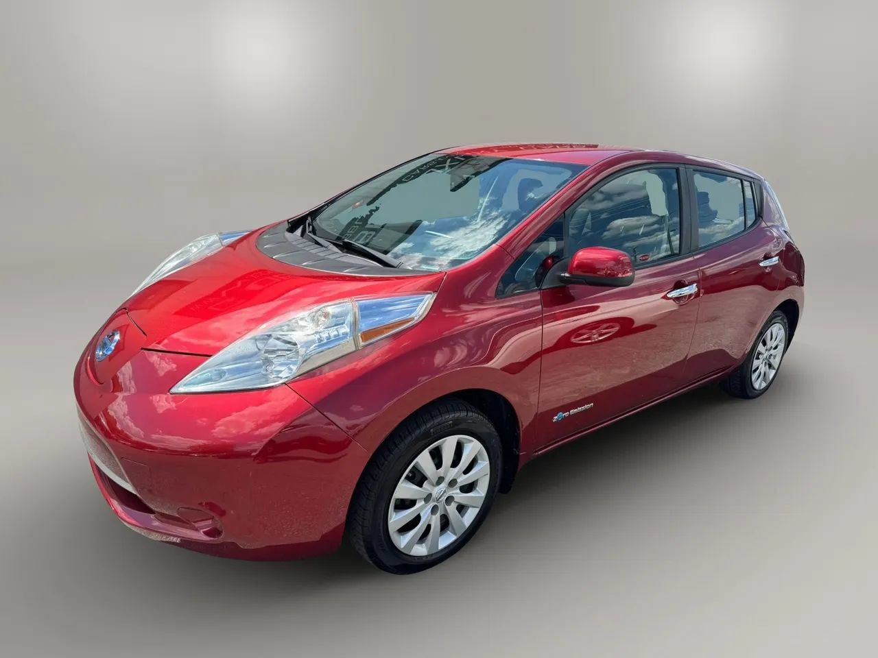 Used 2015 Nissan Leaf S w/ Charge Package FWD image 6