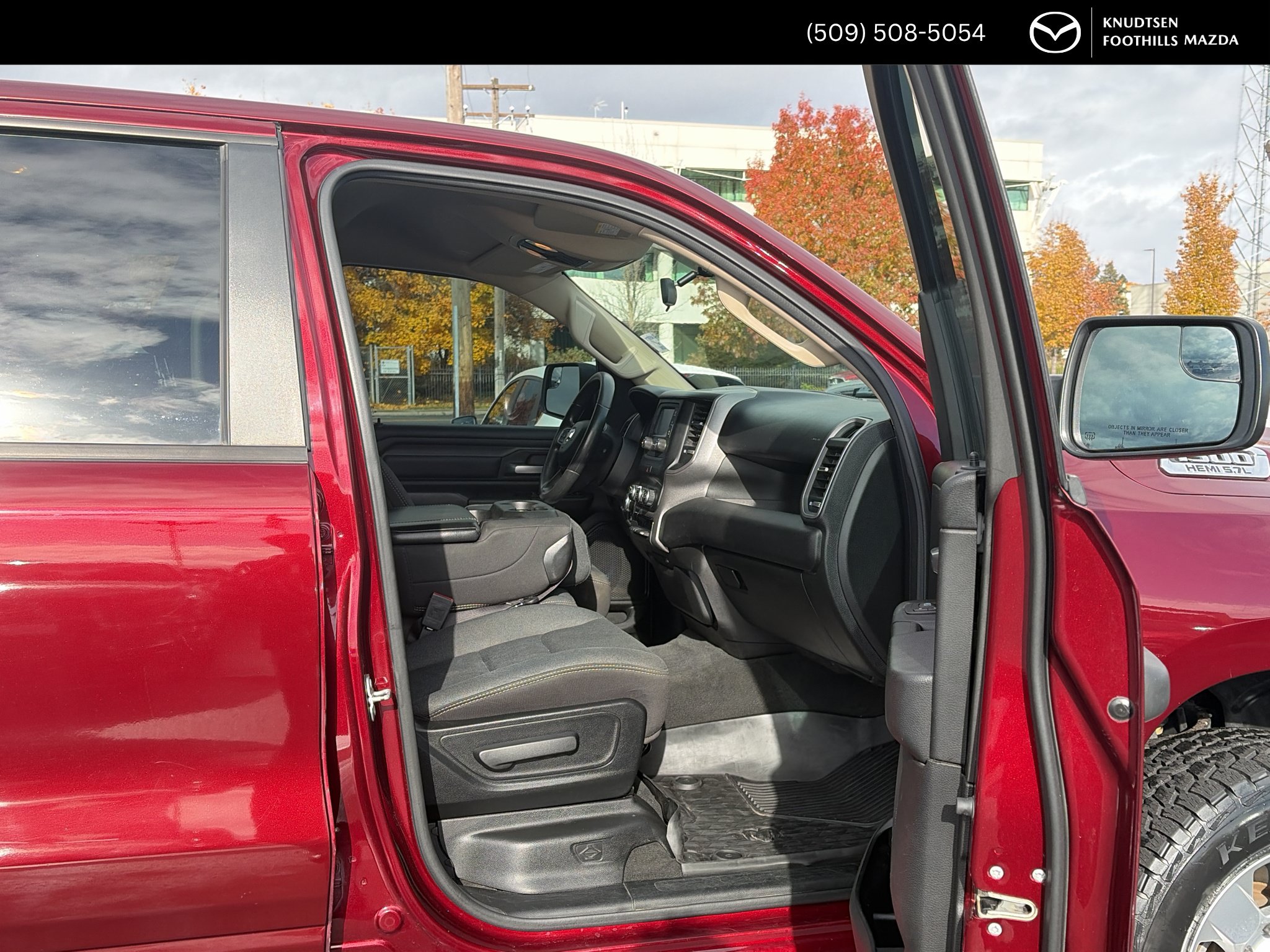Used 2020 RAM 1500 Tradesman AWD/4WD image 18