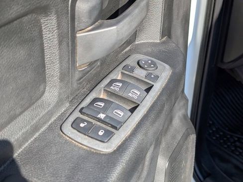 Used 2022 RAM 3500 Tradesman image 19