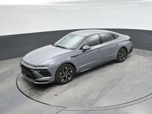 Used 2024 Hyundai Sonata SEL FWD image 15