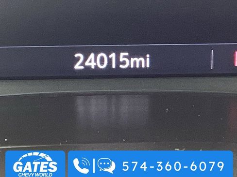 Used 2025 Chevrolet Blazer LT image 4