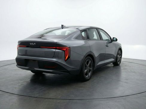 Used 2025 Kia K4 LXS image 9