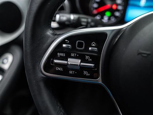 Used 2022 Mercedes-Benz GLC 300 image 18