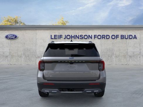 New 2025 Ford Explorer Active w/ Active Comfort Package image 5