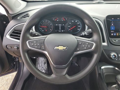 Used 2023 Chevrolet Malibu LT image 21