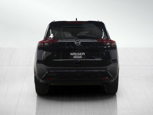 Used 2023 Nissan Rogue SV w/ SV Premium Package image 4