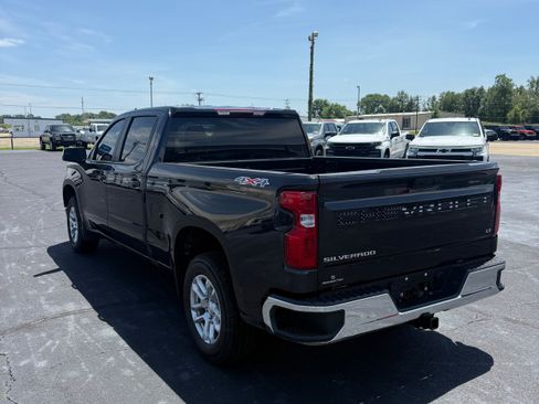 Used 2023 Chevrolet Silverado 1500 LT AWD/4WD image 5