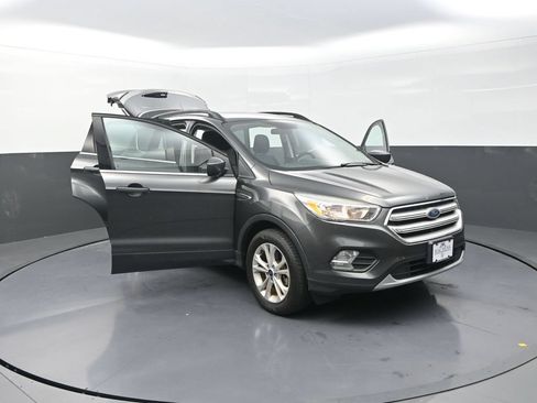 Used 2018 Ford Escape SE AWD/4WD image 31