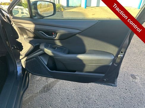 Used 2022 Subaru Outback Premium image 40