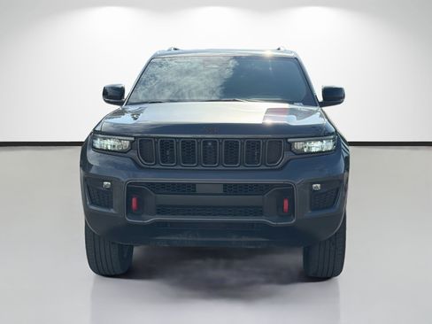 Used 2022 Jeep Grand Cherokee Trailhawk AWD/4WD image 8