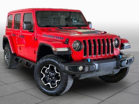 Used 2021 Jeep Wrangler Unlimited Rubicon 4xe w/ Cold Weather Group AWD/4WD image 2