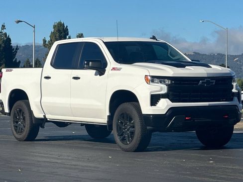 Used 2026 Chevrolet Silverado 1500 LT Trail Boss w/ Protection Package AWD/4WD image 2