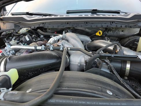 Used 2024 Ford F250 Lariat image 10