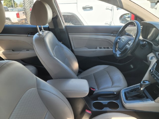 Used 2017 Hyundai Elantra Limited FWD image 5