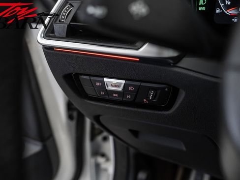 Used 2021 BMW M440i Convertible w/ Premium Package image 42