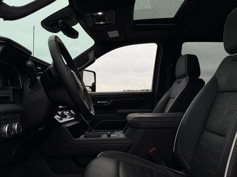 Used 2026 GMC Sierra 2500 AT4X AWD/4WD image 13
