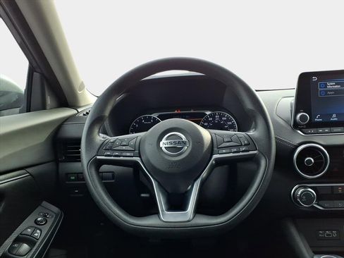Used 2023 Nissan Sentra SV image 11