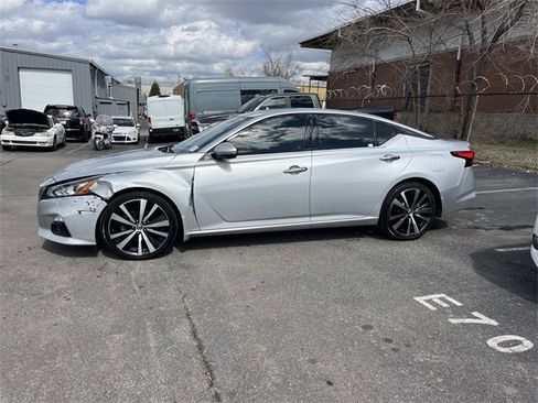 Used 2020 Nissan Altima 2.5 Platinum image 6