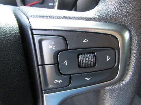 Used 2021 Chevrolet Silverado 1500 Custom Trail Boss w/ Safety Confidence Package image 7