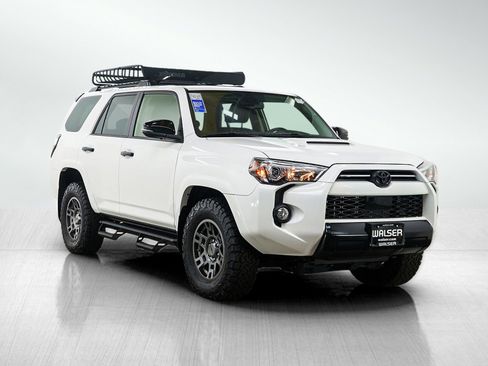 Used 2020 Toyota 4Runner Venture w/ Moonroof Package image 7