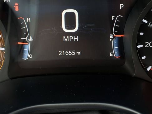 Used 2025 Jeep Compass Latitude image 14