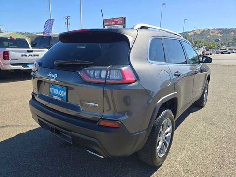Used 2021 Jeep Cherokee Latitude Lux w/ Comfort/Convenience Group AWD/4WD image 5