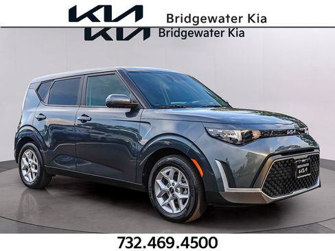 Certified 2023 Kia Soul LX w/ LX Technology Package FWD image 1