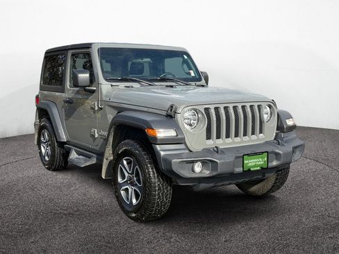 Used 2020 Jeep Wrangler Sport image 7