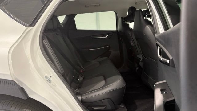 Used 2023 Kia EV6 Light RWD image 26