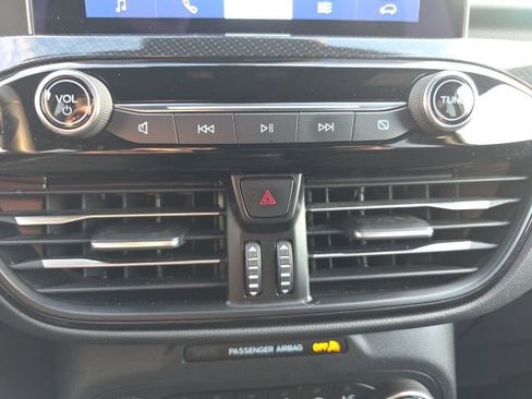 Certified 2024 Ford Escape ST-Line image 25