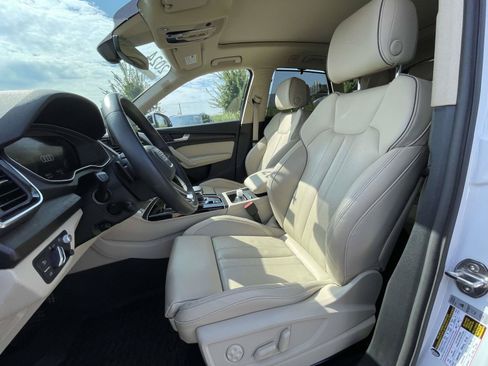 Certified 2024 Audi Q5 e Prestige w/ Prestige Package AWD/4WD image 18