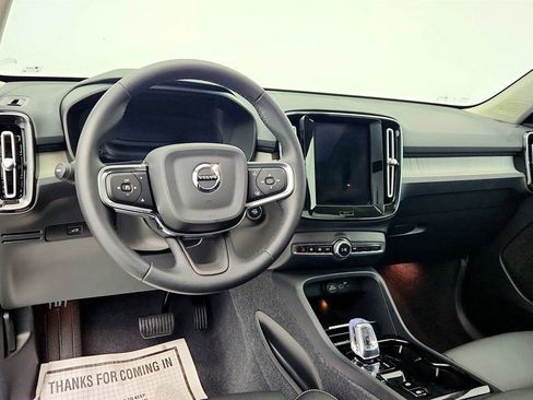 Used 2024 Volvo XC40 B5 Plus w/ Climate Package image 13