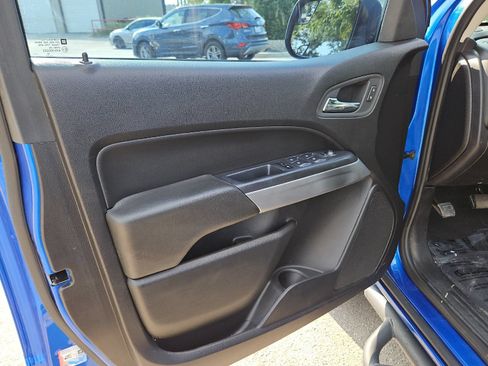 Used 2019 Chevrolet Colorado LT w/ LT Convenience Package RWD image 10