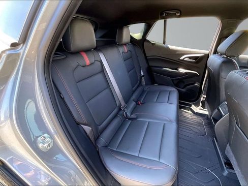 Used 2024 Chevrolet Trax RS w/ Driver Confidence Package FWD image 26