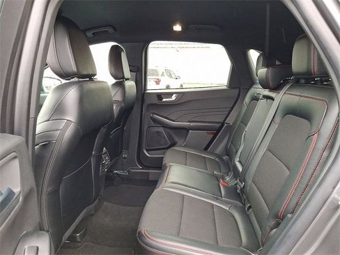 Used 2025 Ford Escape ST-Line image 10