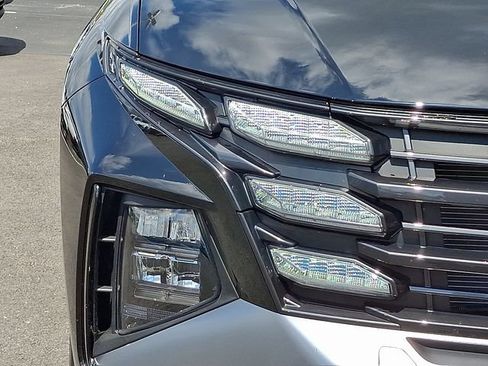 Certified 2025 Hyundai Tucson SEL AWD/4WD image 9