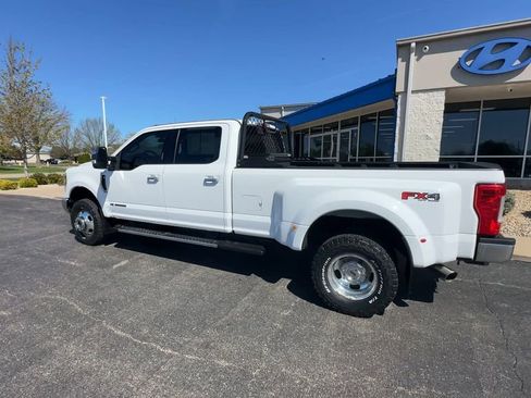 Used 2019 Ford F350 XLT w/ XLT Premium Package AWD/4WD image 6
