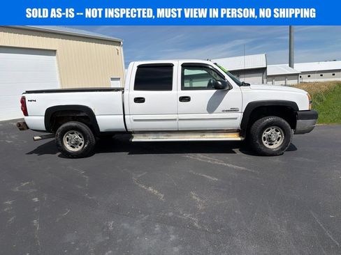 Used 2004 Chevrolet Silverado 2500 LT AWD/4WD image 3