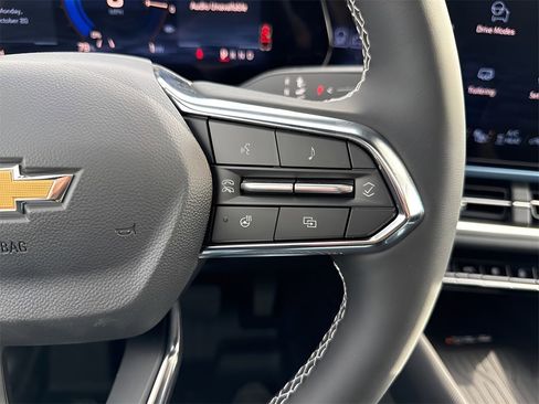 New 2026 Chevrolet Equinox EV LT w/ Convenience Package II image 34