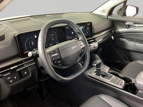 Certified 2026 Kia Sportage SX AWD/4WD image 17