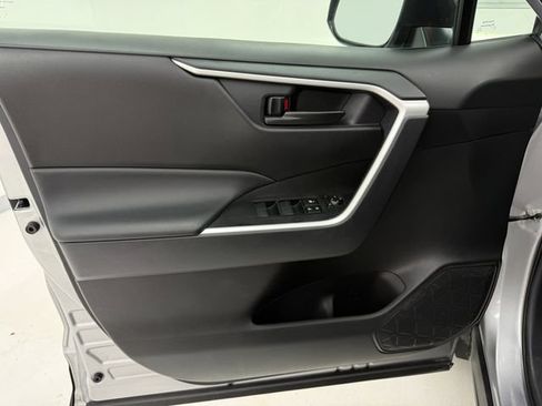 Used 2025 Toyota RAV4 LE FWD image 28