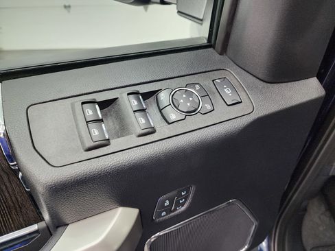 Used 2020 Ford F250 Lariat image 42